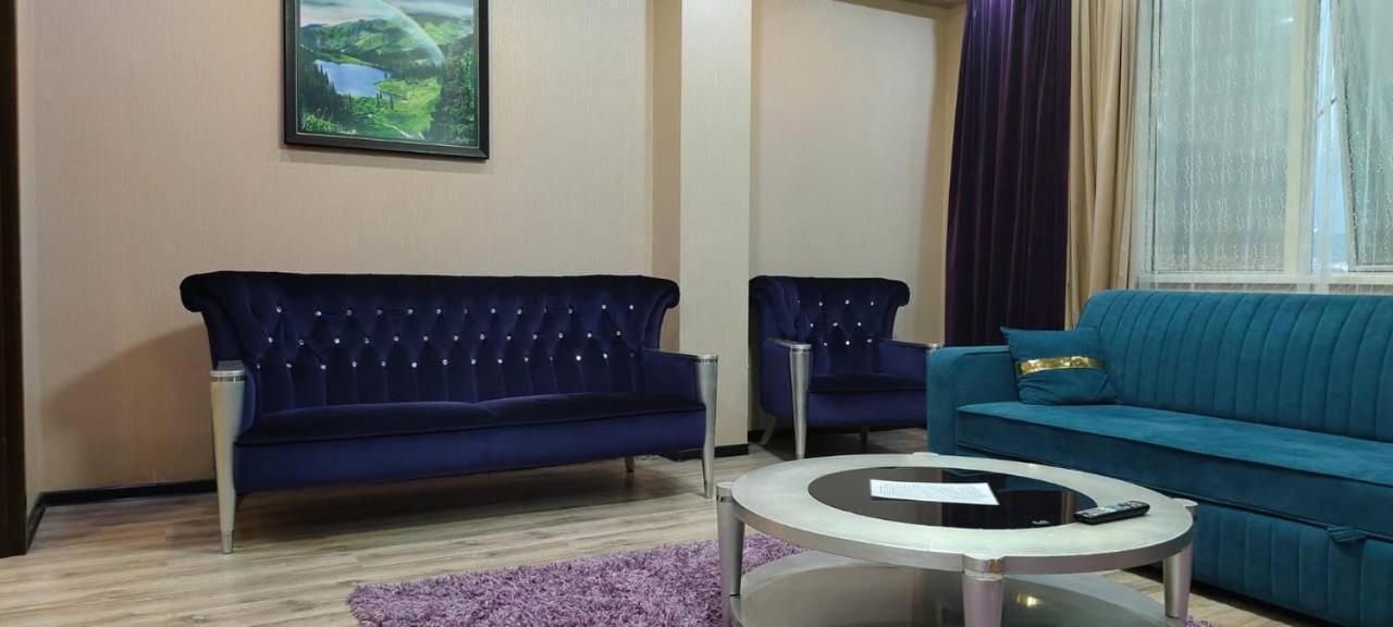 Nurly Tau 2Room Apartments 阿拉木图 外观 照片