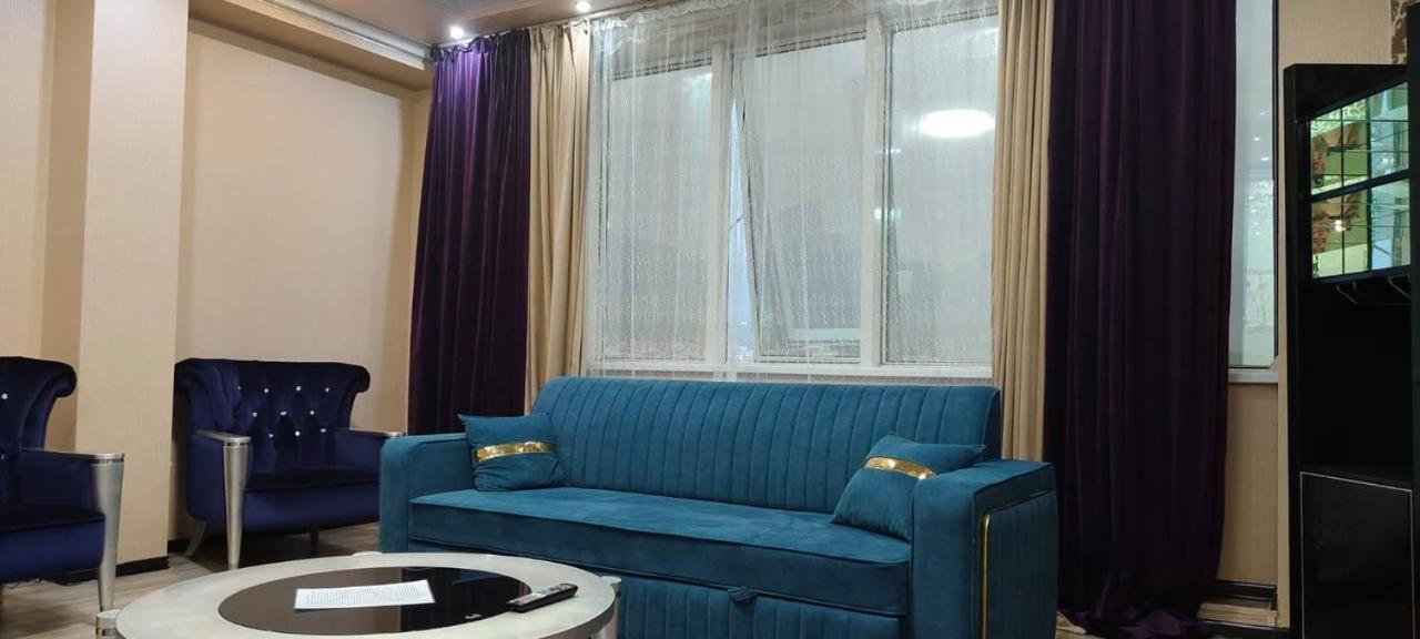 Nurly Tau 2Room Apartments 阿拉木图 外观 照片