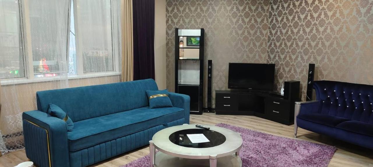 Nurly Tau 2Room Apartments 阿拉木图 外观 照片